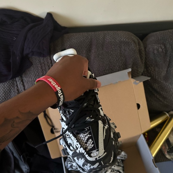 Balenciaga tracks - Picture 9 of 10